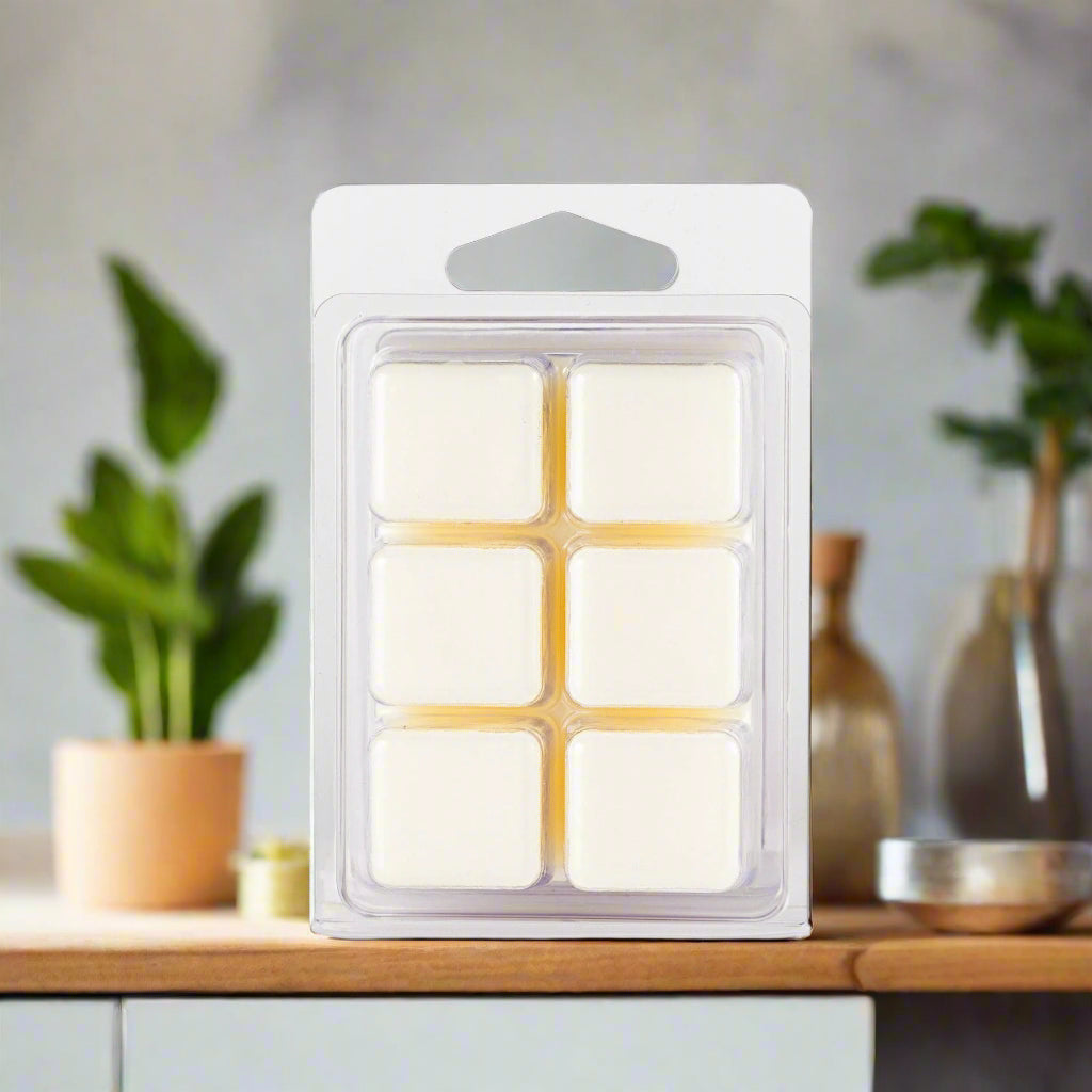 Amber Fresh Vanilla Wax Melts – A rich blend of golden amber and creamy vanilla for a warm, inviting fragrance experience without the flame.