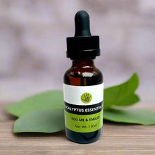 Eucalyptus Essential Oil | Pure Oil&nbsp;

Eucalyptus Essential Oil is known for its refreshing and soothing aroma. It is a go-to scent for providing relief from allergies, asthma, and sinus issues. Experience the cleansing and relaxing properties of this pure Eucalyptus essential oil.