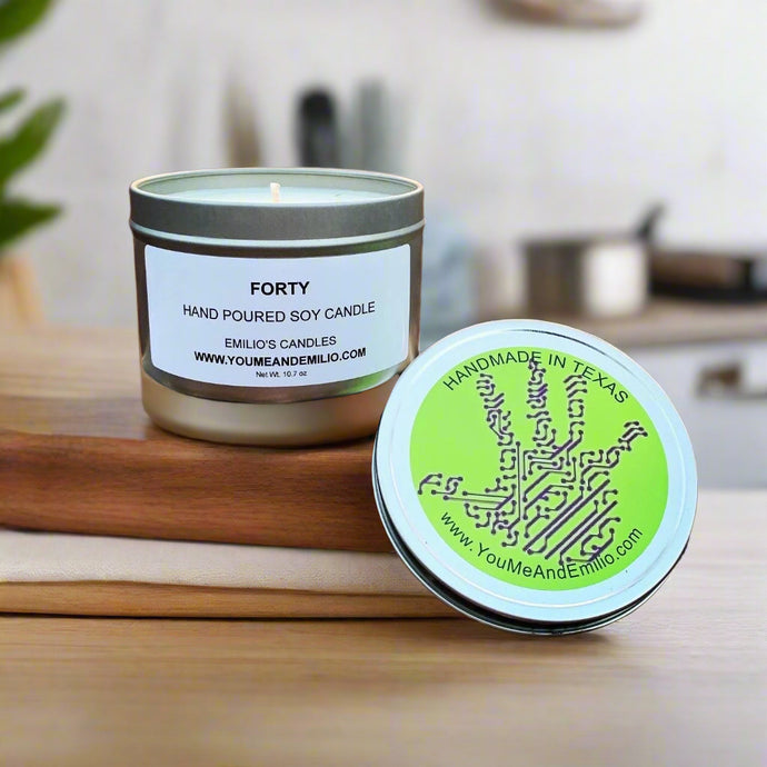 Eco-friendly soy candle with non-toxic ingredients and low soot emissions. Best for the environment. 